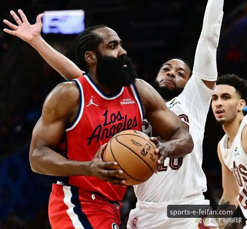 非凡体育APP下载安卓版 米切尔42分哈登26+7,骑士险胜魔术豪取四连胜:一场攻防转换的深度解析